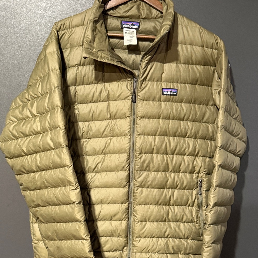 Patagonia Men's Down Sweater Jacket Medium - Picture 4 of 5
